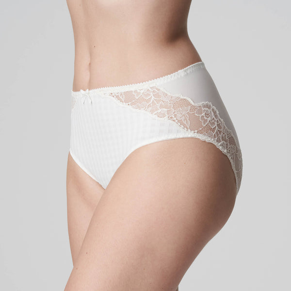 //www.esterella.nl/cdn/shop/products/MadisonTailleSlip0562126Natuur__2_600x600.jpeg?v=1656597450