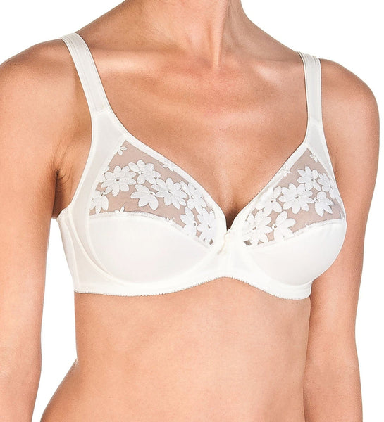 //www.esterella.nl/cdn/shop/products/SwissBroderieBeugelBh0000555006Natural__1_600x600.jpeg?v=1641928454