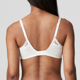 //www.esterella.nl/cdn/shop/products/eservices_primadonna_twist-lingerie-underwired_bra-i_do-0141603-natural-3_3552922_9ed0a43a-f346-4bfa-a407-0ebc3e4c1f02_compact.jpg